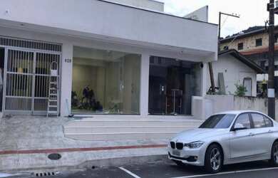 Imagem: A sala comercial possui 100m² de Área e está localizado