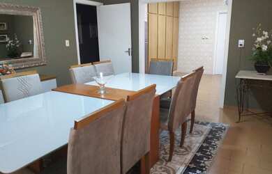 Imagem: A casa possui 3 Dormitórios, 1 Suíte, 2 Banheiros, 1 Vaga