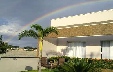 Imagem: A casa em condomínio possui 3 Dormitórios, 1 Suíte, 1 Banheiro