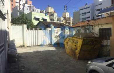 Imagem: O terreno possui 372m² de Área Privada e está localizado