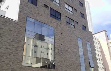 Imagem: O apartamento possui 2 Dormitórios, 1 Suíte, 2 Banheiros