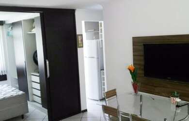 Imagem: O apartamento possui 1 Dormitório, 1 Banheiro, 1 Vaga na garagem