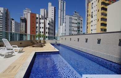 Imagem: O apartamento possui 4 Dormitórios, 2 Suítes, 4 Banheiros