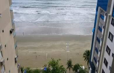 Imagem: O apartamento possui 4 Dormitórios, 2 Suítes, 4 Banheiros