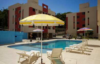 Imagem: O apartamento possui 2 Dormitórios, 1 Banheiro, 1 Vaga na garagem