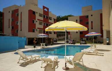 Imagem: O apartamento possui 2 Dormitórios, 1 Banheiro, 1 Vaga na garagem