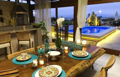 Imagem 1: CASA FRENTE MAR PARA VERÃO EM BALNEARIO CAMBORIÚ COM PISCINA