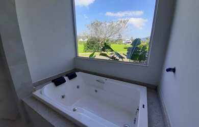 Imagem 13: MARAVILHOSA CASA ALTO PADÃO EM CONDOMÍNIO FECHADO EM CAMBORIÚ