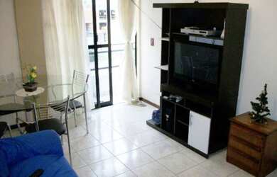 Imagem: O apartamento possui 2 Dormitórios, 1 Suíte, 2 Banheiros