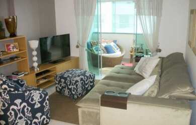 Imagem: O apartamento possui 3 Dormitórios, 1 Suíte, 2 Banheiros