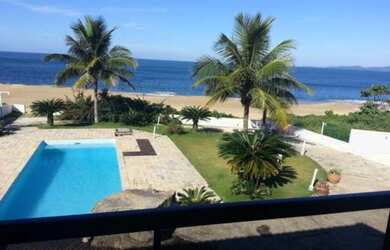 Imagem: A casa possui 6 Dormitórios, 6 Suítes, 7 Banheiros, 5 Vagas