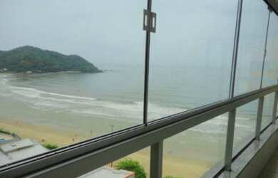 Imagem: O apartamento possui 3 Dormitórios, 1 Suíte, 2 Banheiros