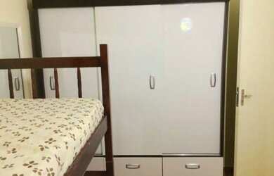 Imagem: A casa possui 4 Dormitórios, 4 Banheiros, 4 Vagas na garagem