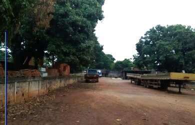 Imagem: O terreno possui 2.700m² de Área Privada e está localizado