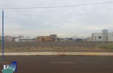 Imagem: O terreno possui 345m² de Área Privada e está localizado