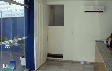 Imagem: A sala comercial possui 2 Banheiros, 4 Vagas na garagem, 264m²