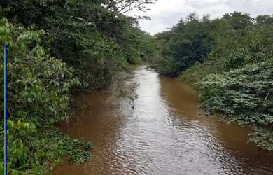 Imagem: A fazenda possui 1 Dormitório, 1 Banheiro, 4.000m² de Área