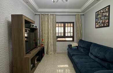 Imagem: A casa possui 3 Dormitórios, 1 Suíte, 2 Banheiros, 1 Vaga