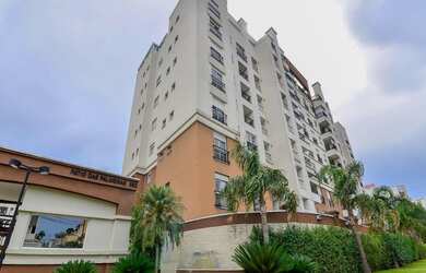 Imagem: O apartamento possui 2 Dormitórios, 1 Suíte, 2 Banheiros