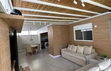 Imagem: O apartamento possui 2 Dormitórios, 1 Suíte, 2 Banheiros