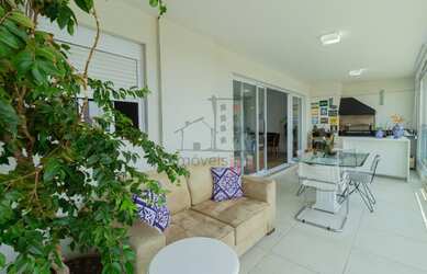 Imagem: O apartamento possui 4 Dormitórios, 2 Suítes, 4 Banheiros