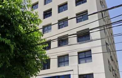 Imagem: A sala comercial possui 1 Banheiro, 2 Vagas na garagem, 42m²