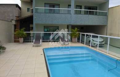 Imagem: A casa possui 3 Dormitórios, 1 Suíte, 5 Banheiros, 5 Vagas