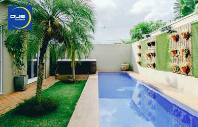 Imagem: A casa em condomínio possui 3 Dormitórios, 2 Suítes, 4 Banheiros