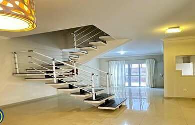 Imagem: A casa em condomínio possui 3 Dormitórios, 1 Suíte, 3 Banheiros