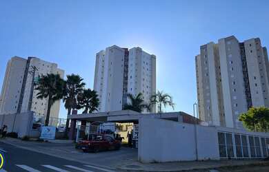 Imagem: O apartamento possui 2 Dormitórios, 1 Suíte, 2 Banheiros