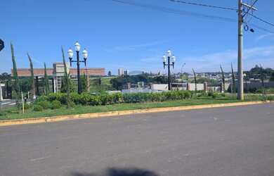 Imagem: O terreno possui 456m² de Área Privada e está localizado