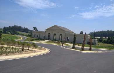 Imagem: O terreno possui 638m² de Área Privada e está localizado