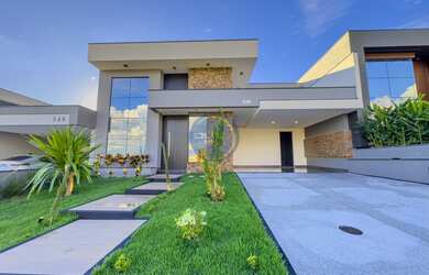 Imagem: A casa em condomínio possui 3 Dormitórios, 3 Suítes, 5 Banheiros