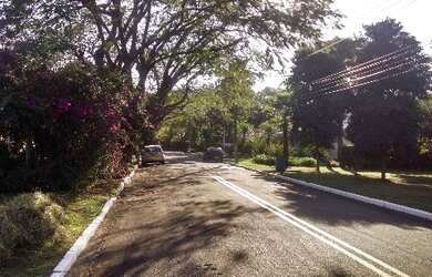 Imagem: O terreno possui 1.145m² de Área Privada e está localizado