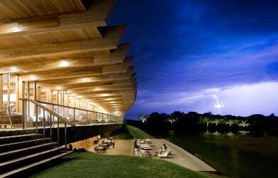 Imagem: O terreno possui 3.155m² de Área Privada e está localizado