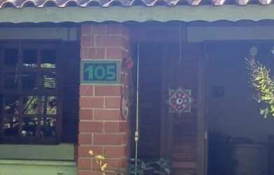 Imagem: A casa em condomínio possui 3 Dormitórios, 1 Vaga na garagem