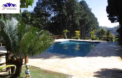 Imagem: A chácara possui 7 Dormitórios, 3 Suítes, 8 Banheiros, 100