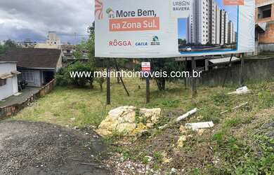 Imagem: O terreno possui 700m² de Área e está localizado em Guanabara