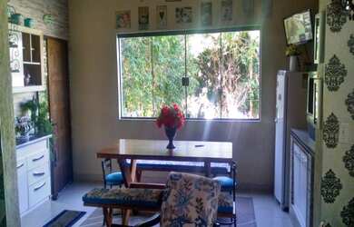 Imagem: A casa possui 4 Dormitórios, 2 Suítes, 4 Banheiros, 1 Vaga