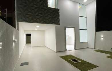 Imagem: A casa possui 3 Dormitórios, 1 Suíte, 3 Banheiros, 2 Vagas