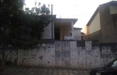 Imagem: O terreno e possui 780-0m² de Área Privada está localizado