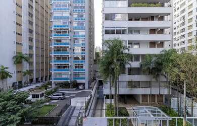 Imagem 8: 3 dormitórios, 1 suítes, 4 banheiro, 1 vaga na garagem, 129M² de Área Construída