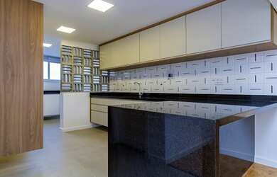 Imagem 6: 3 dormitórios, 1 suítes, 4 banheiro, 1 vaga na garagem, 129M² de Área Construída