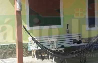 Imagem: A casa possui 2 Dormitórios, 1 Suíte, 1 Banheiro, 1 Vaga na