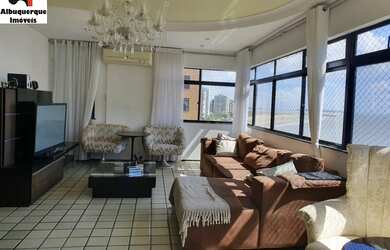 Imagem: O apartamento possui 3 Dormitórios, 3 Suítes, 4 Banheiros