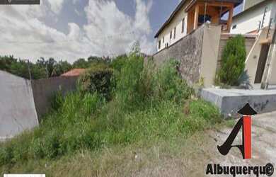 Imagem: O terreno possui 360m² de Área Privada e está localizado