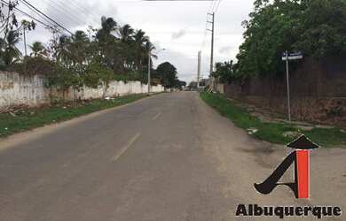 Imagem: O terreno possui 800m² de Área Privada e está localizado