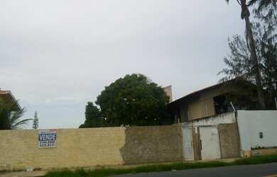 Imagem: O terreno possui 800m² de Área Privada e está localizado