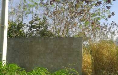 Imagem: O terreno possui 800m² de Área Privada e está localizado