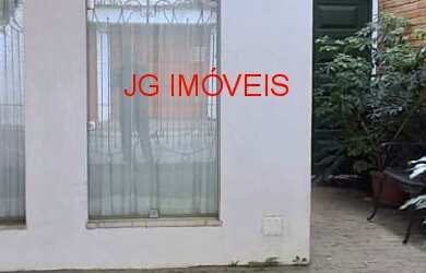 Imagem: A loja possui 3 Dormitórios, 1 Suíte, 3 Banheiros, 1 Vaga